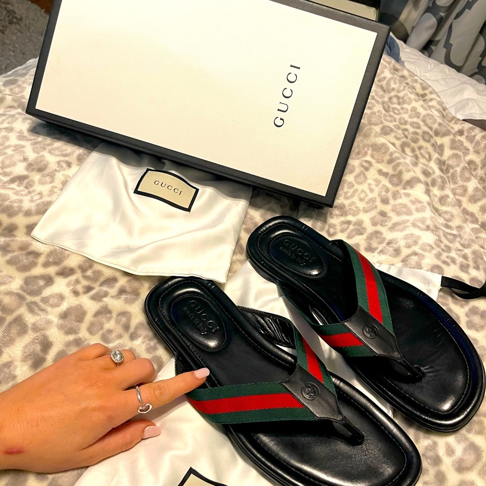 Mens Gucci sandals size 9 brand new without tags